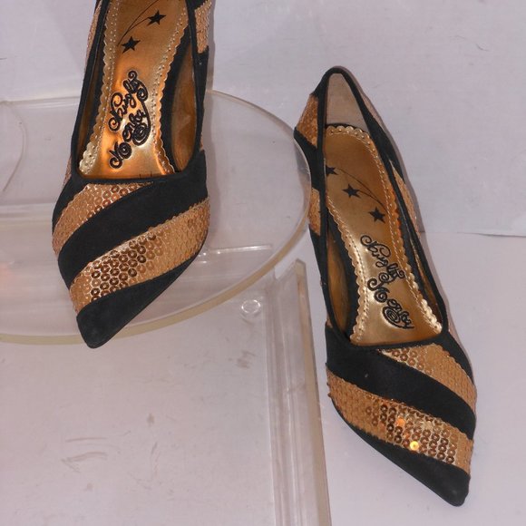 NAUGHTY MONKEY GOLD AND BLACK POINTED TOE PUMPS - Picture 3 of 8